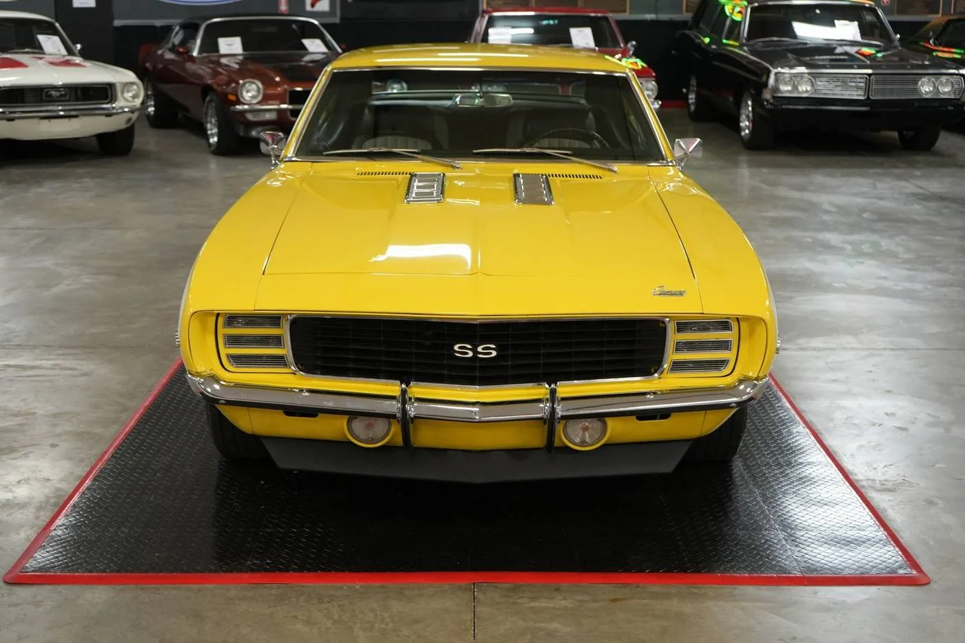 1969 Chevrolet Camaro RS/SS Style