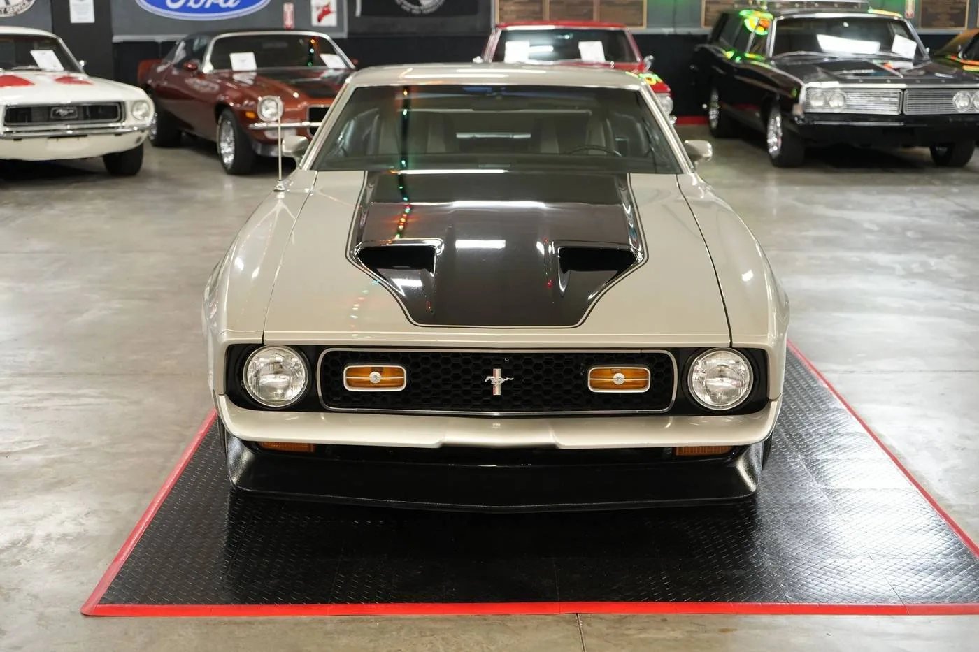 1972 Ford Mustang Mach 1 Fastback